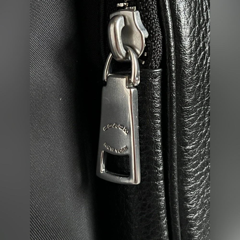 💰SOLD - C4096 - Coach Court Weekender - Picture 7 of 16